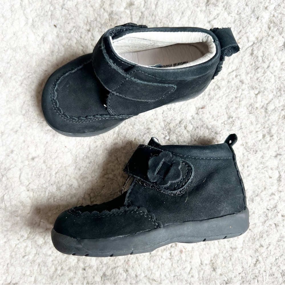 Stride Rite: Girl's Black Suede Baby Dress Special Occasion Fall Booties Sz 5M